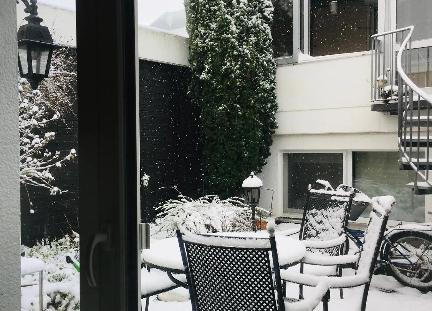 Ruhiges Zimmer Im Bungalow Nahe Flughafen Frankfurt Und Natur Mörfelden-Walldorf Quarto em Acomodações Particulares
